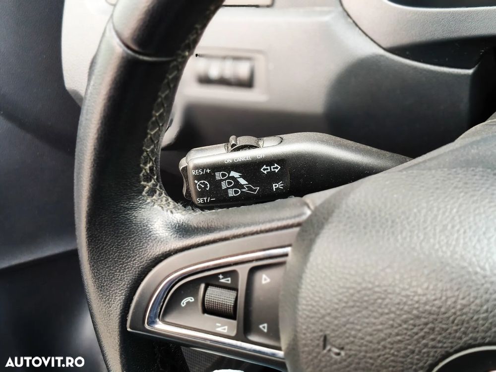 Skoda RAPID 1.2 TSI Edition Green tec - 30