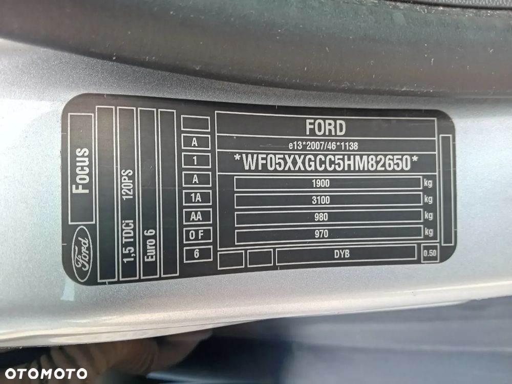 Ford Focus - 24