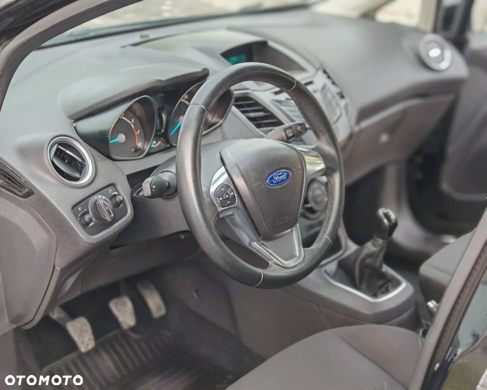Ford Fiesta - 11