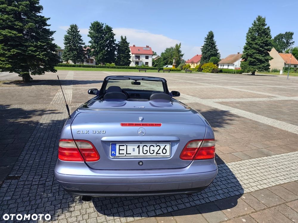 Mercedes-Benz CLK 320 - 6