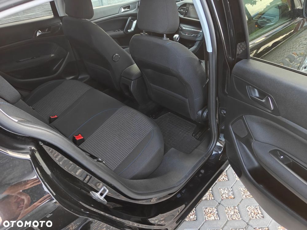 Peugeot 308 - 10