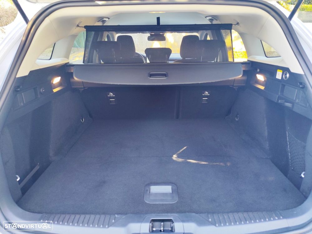 Ford Focus SW 1.5 TDCi EcoBlue Active Aut. - 46