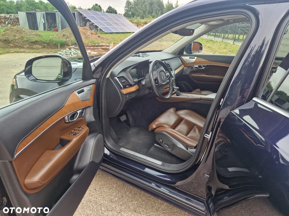Volvo XC 90 - 12