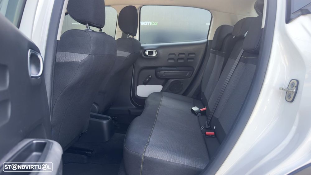 Citroën C3 1.2 PureTech Shine - 24