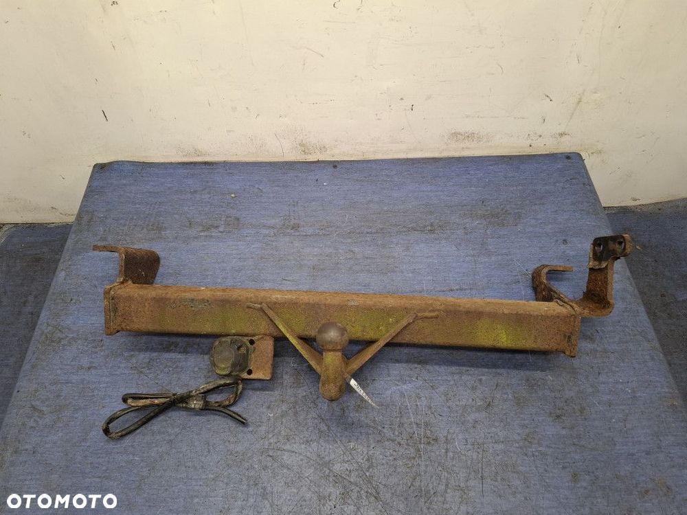 ISUZU TROOPER II HAK - 1