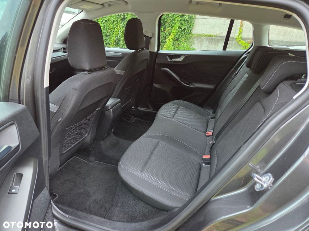 Ford Focus 1.5 EcoBlue Start-Stopp-System TITANIUM - 8