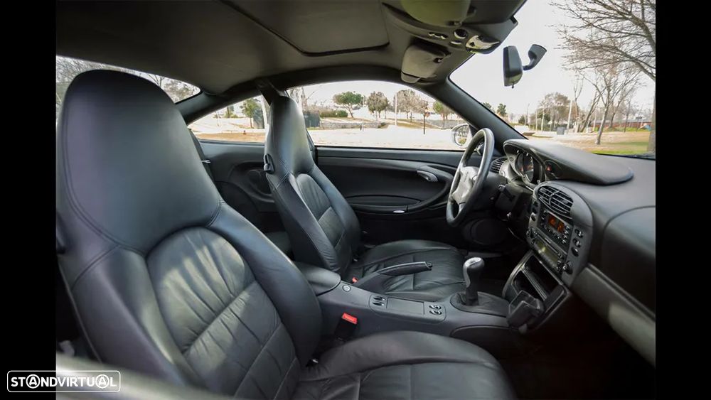 Porsche 911 (996) Carrera Coupé - 8