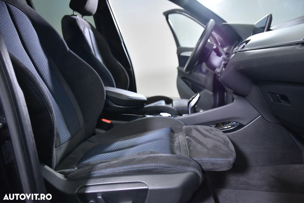 BMW X1 xDrive25i AT - 12