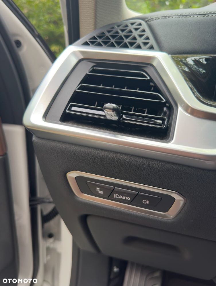 BMW X7 xDrive40i mHEV sport - 24