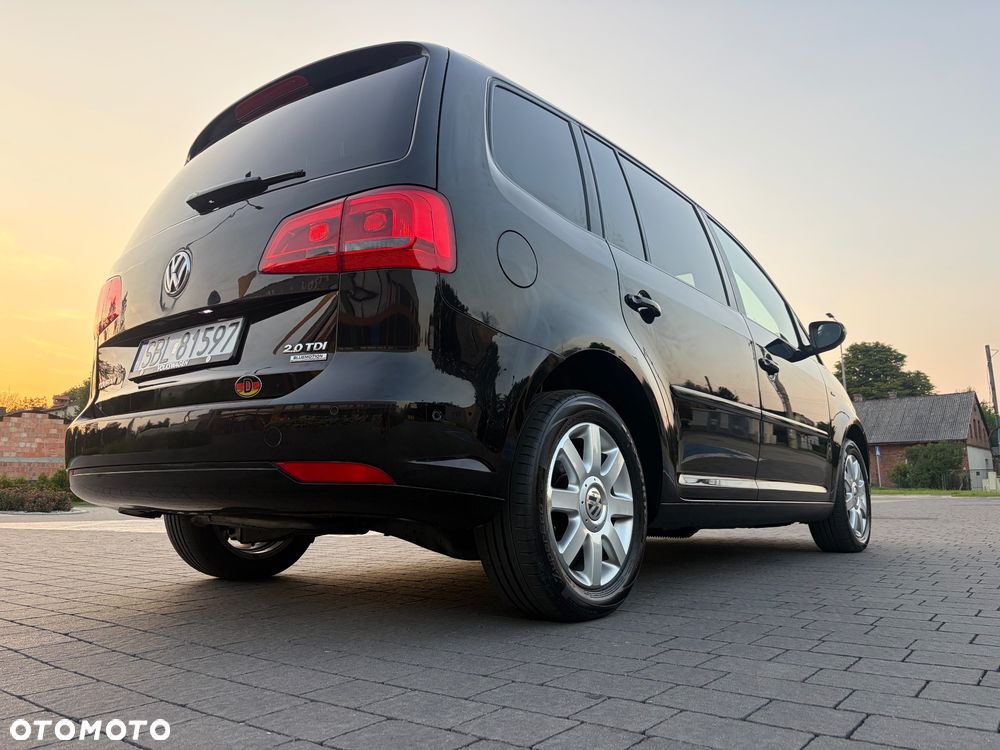 Volkswagen Touran 2.0 TDI DPF DSG Life - 19