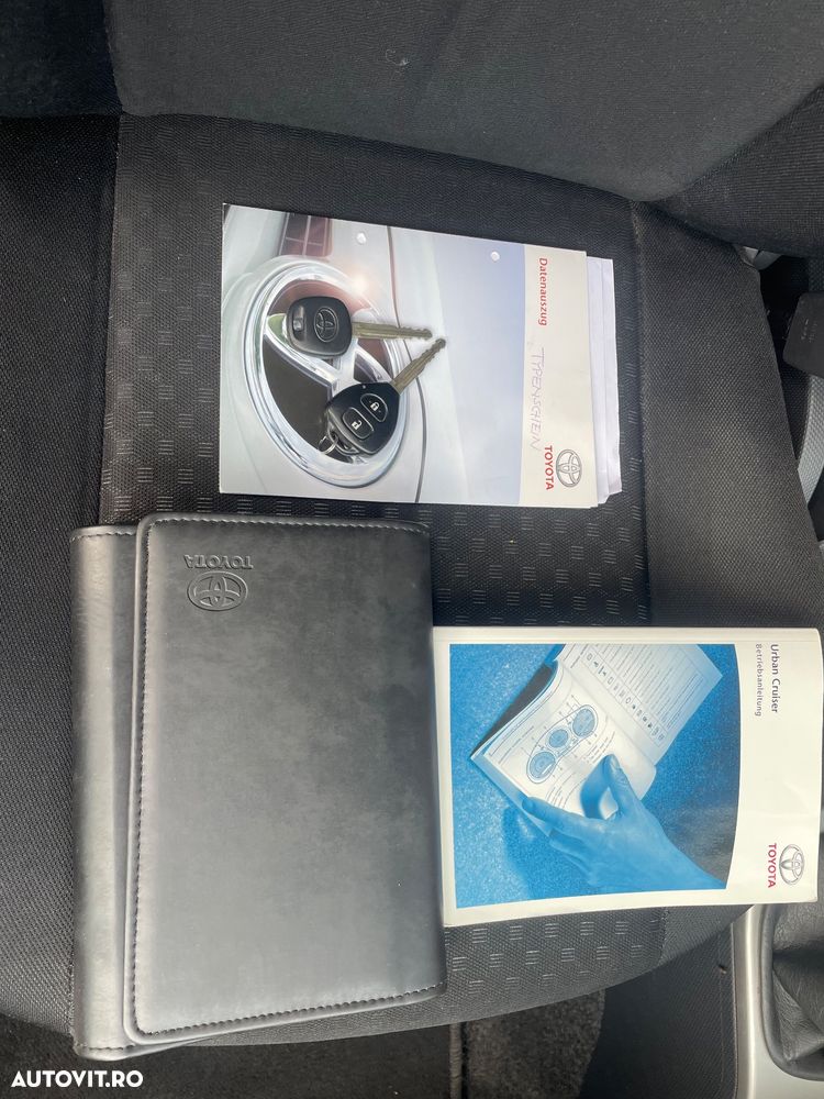 Toyota Urban Cruiser 1.4 D-4D 4x4 - 14