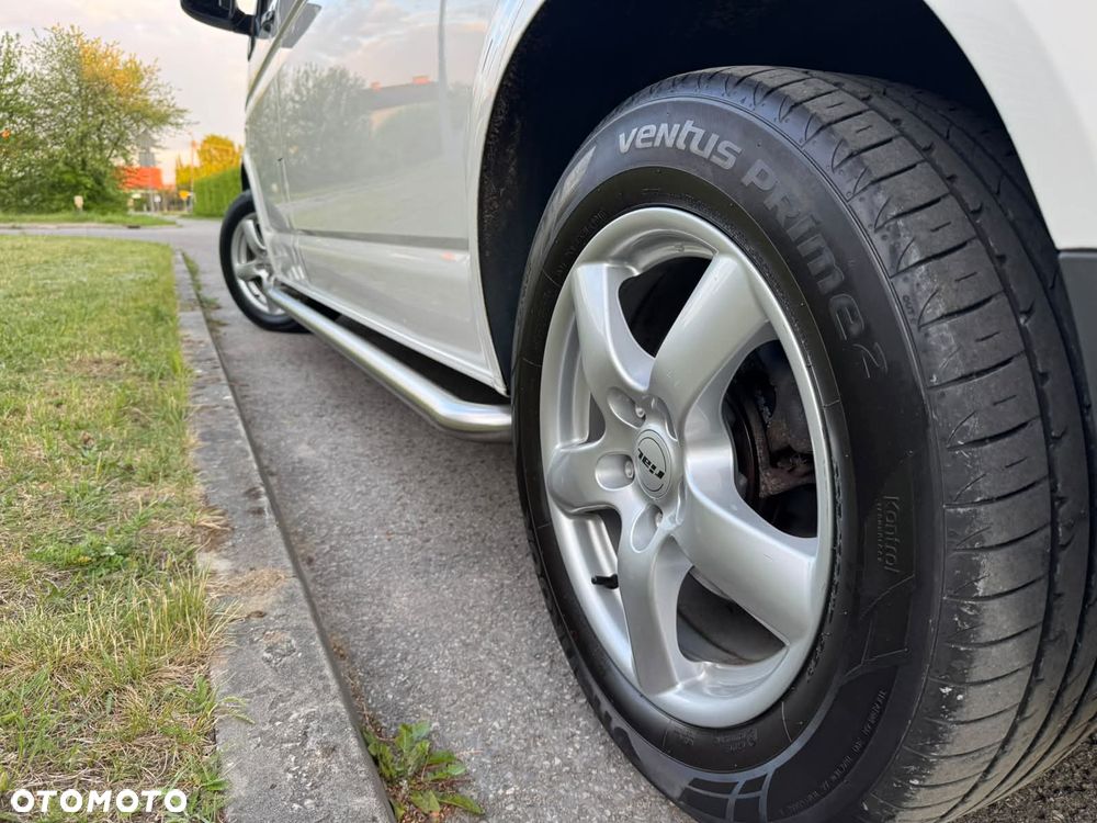 Volkswagen TRANSPORTER L2H1 LIFT Długi Klima Duże Radio Tempomat Furgon 3os. Rury - 38