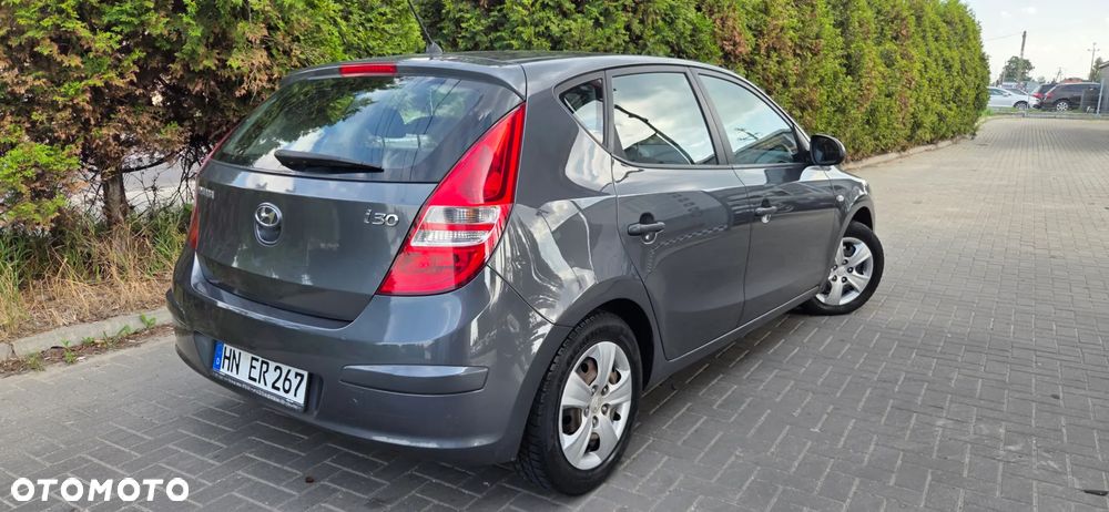 Hyundai i30 1.4 Base EU5 - 17