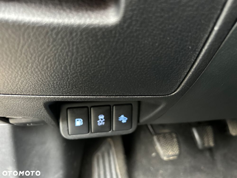 Toyota Avensis Touring Sports 2.0 D-4D Edition-S - 35