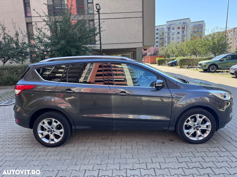 Ford Kuga 1.5 EcoBoost 2x4 Titanium - 18