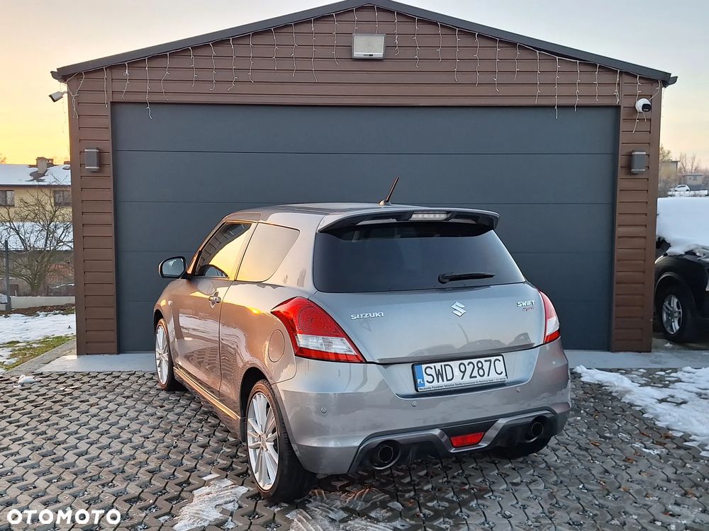 Suzuki Swift - 4