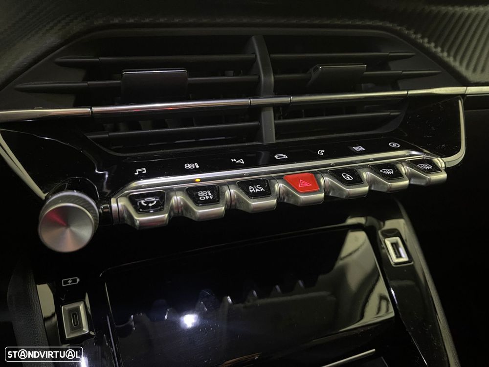 Peugeot e-2008 50 kWh Allure - 25