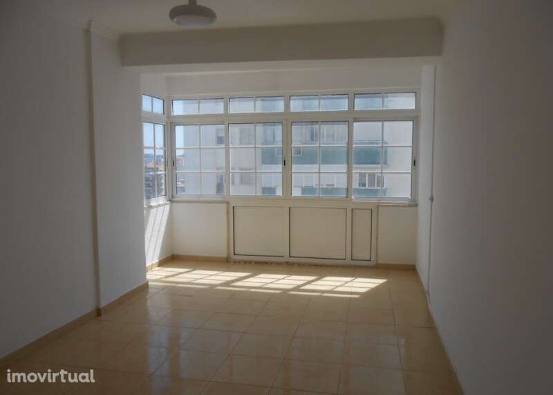 Apartamento em Amadora, Mina De Água - Grande imagem: 2/10