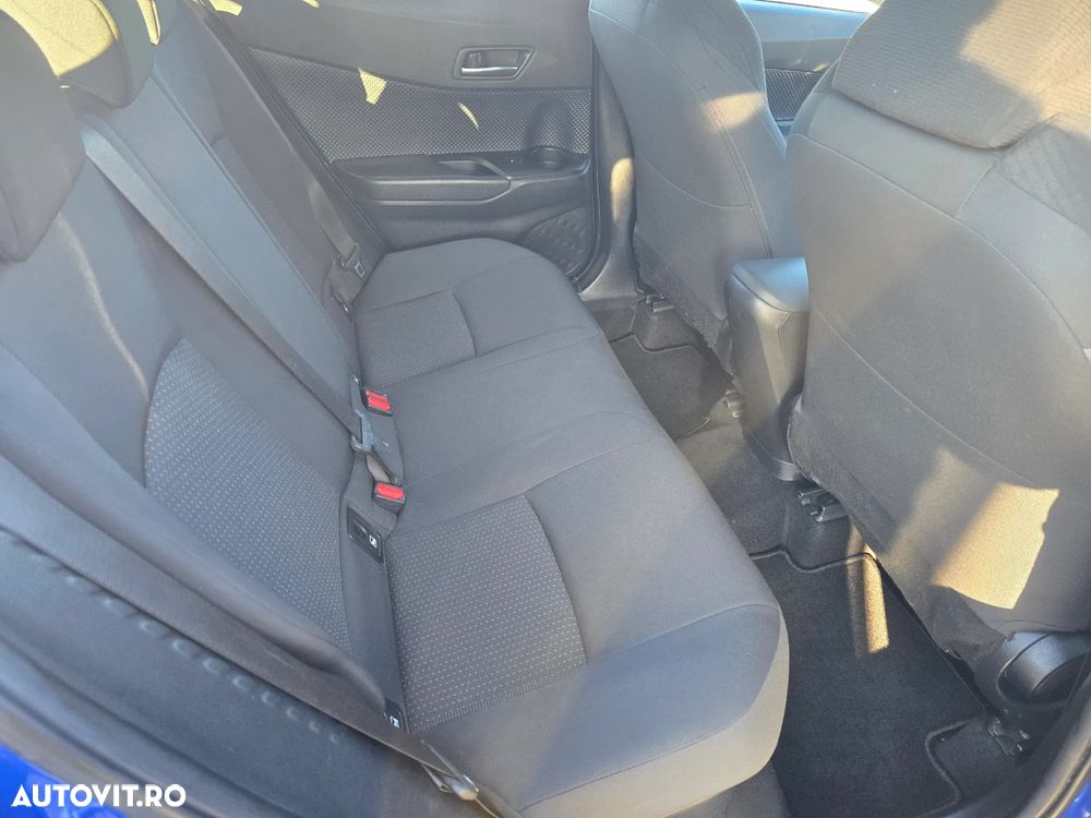 Toyota C-HR Style Selection - 12