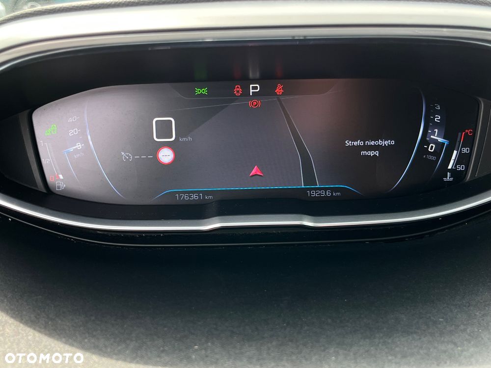 Peugeot 5008 - 11