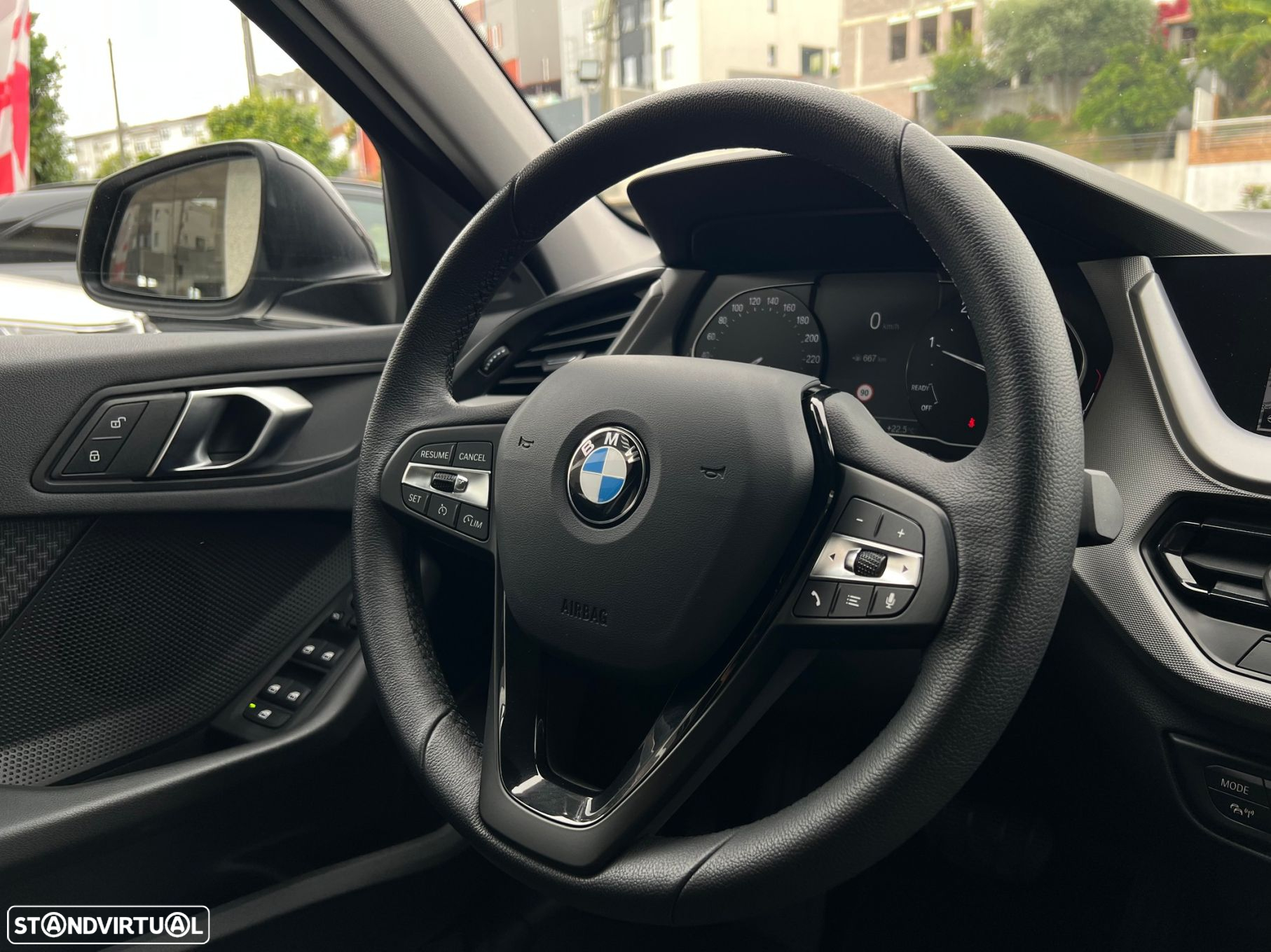 BMW 116 d Auto - 24