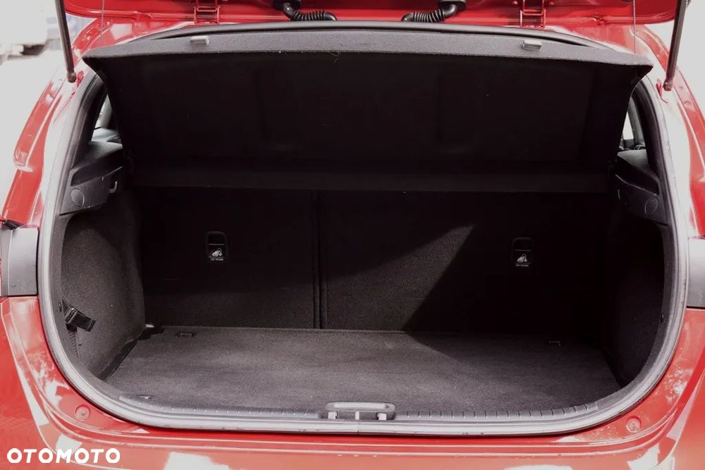 Kia Ceed 1.6 CRDi SCR M - 31