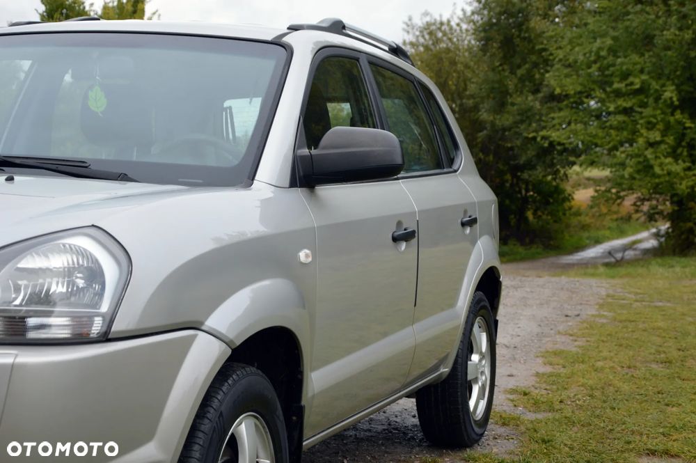 Hyundai Tucson 2.0 Comfort 2WD - 9