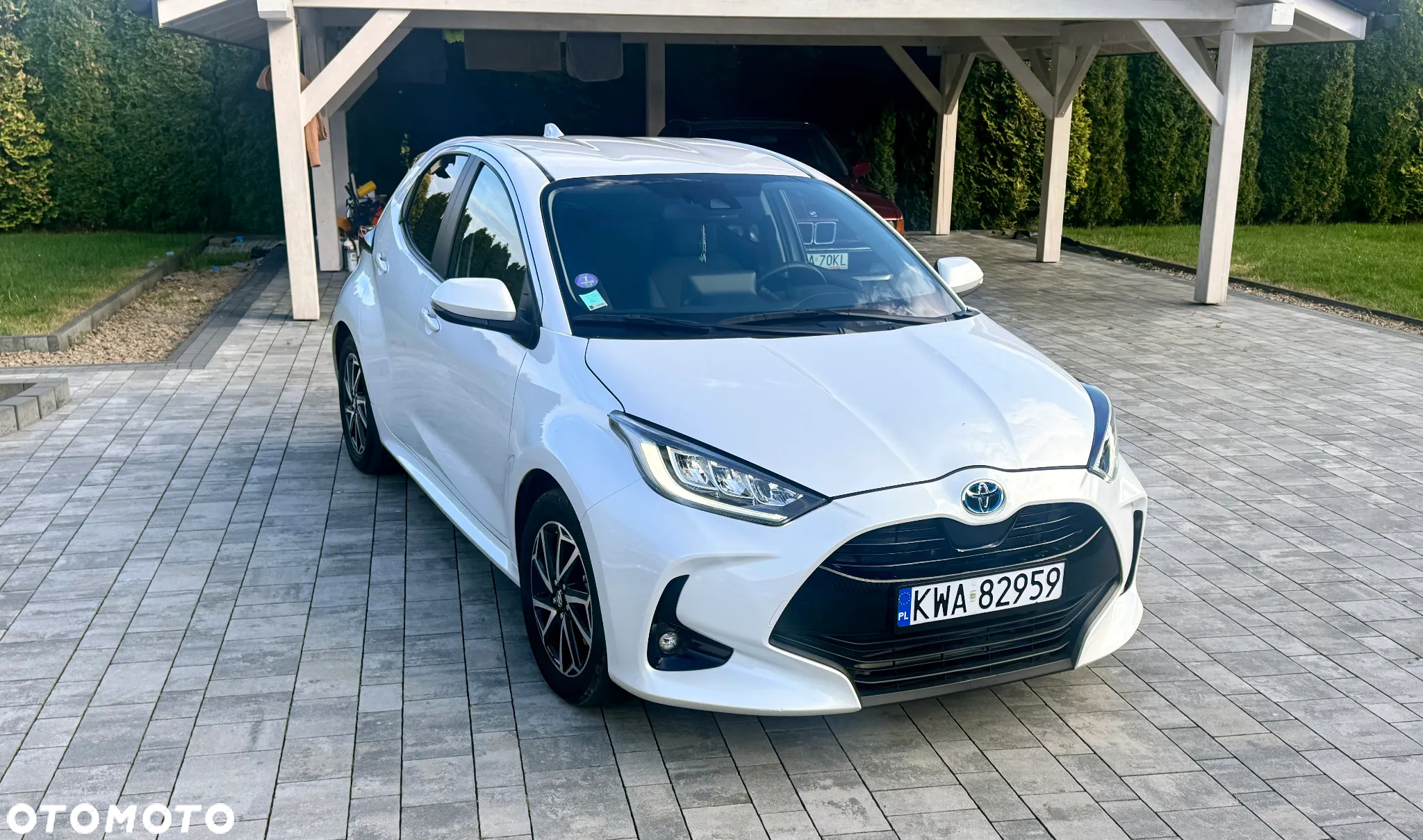 Toyota Yaris Hybrid 1.5 Premiere Edition - 14