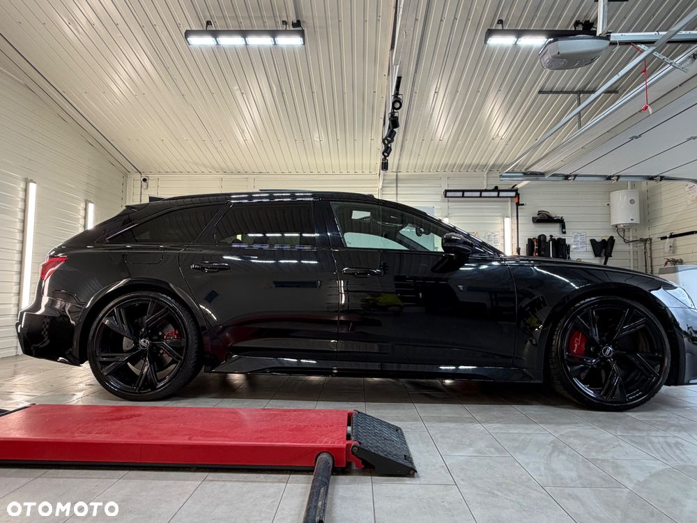Audi RS6 Avant - 8