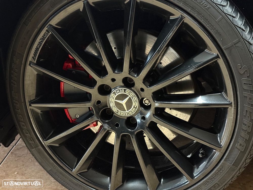 Mercedes-Benz A 250 e 8G-DCT AMG Line Advanced Plus - 4