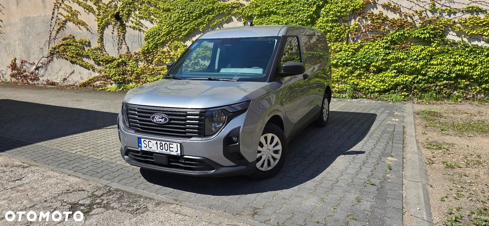 Ford Transit Courier - 1
