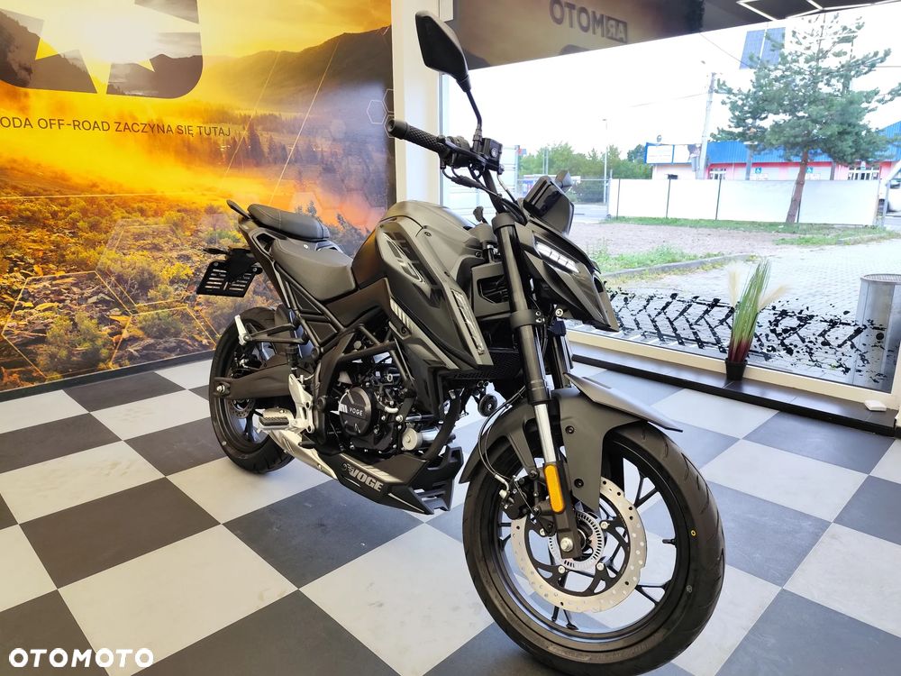 VOGE R125S - 10