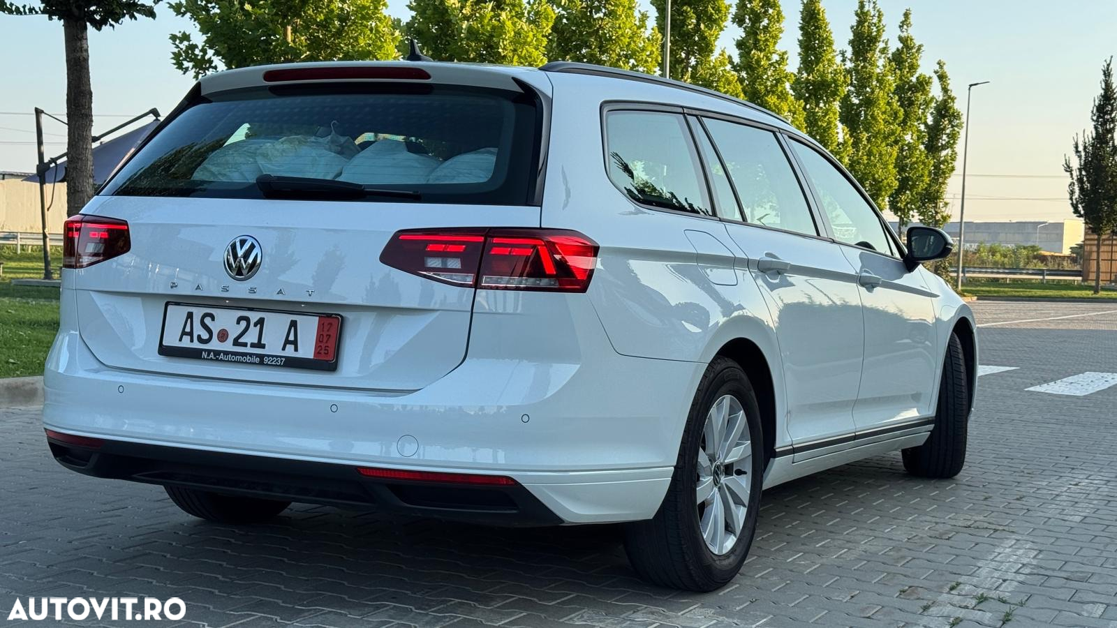 Volkswagen Passat 2.0 TDI DSG Advance - 2