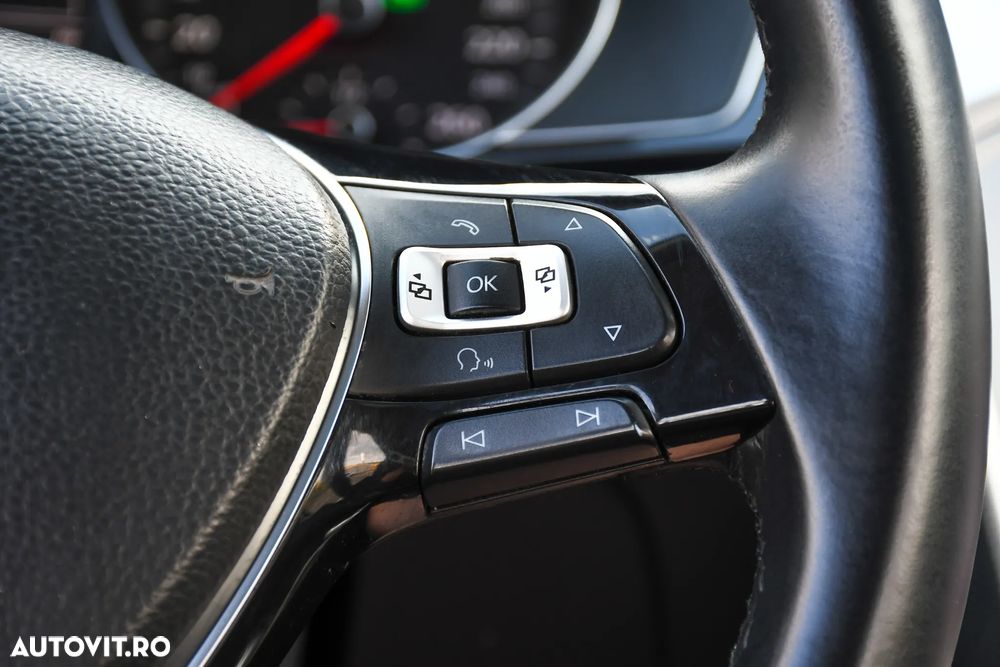 Volkswagen Passat 1.6 TDI (BlueMotion Technology) DSG Comfortline - 14