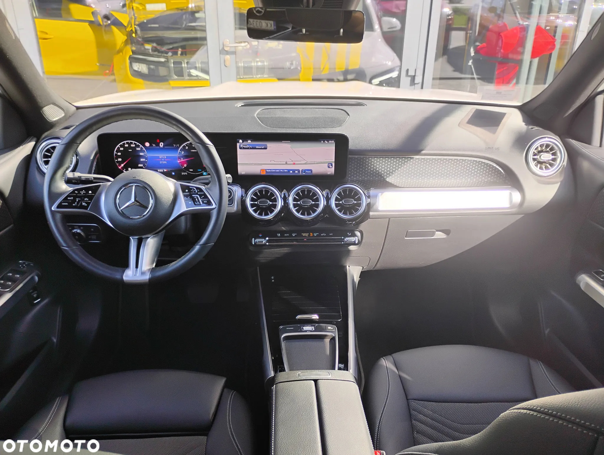 Mercedes-Benz GLB 200 Progressive 7G-DCT - 14