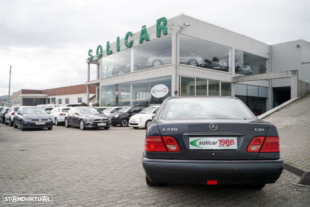 Mercedes-Benz E 220 CDI Classic - 4
