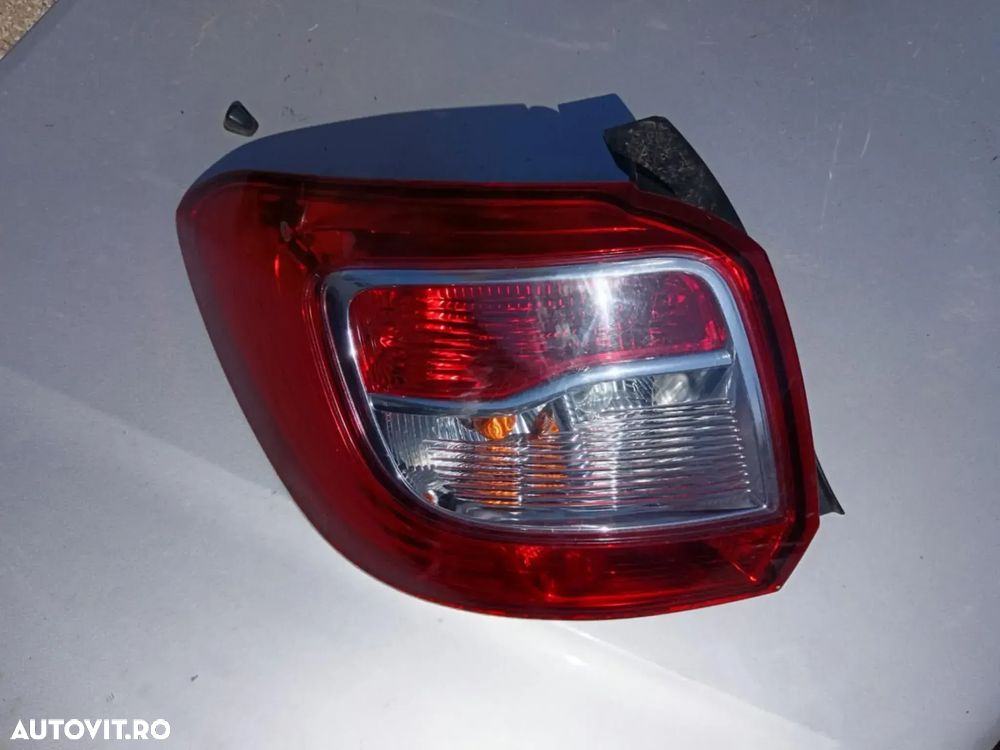 stop stanga/ dreapta dacia sandero 2012-2016