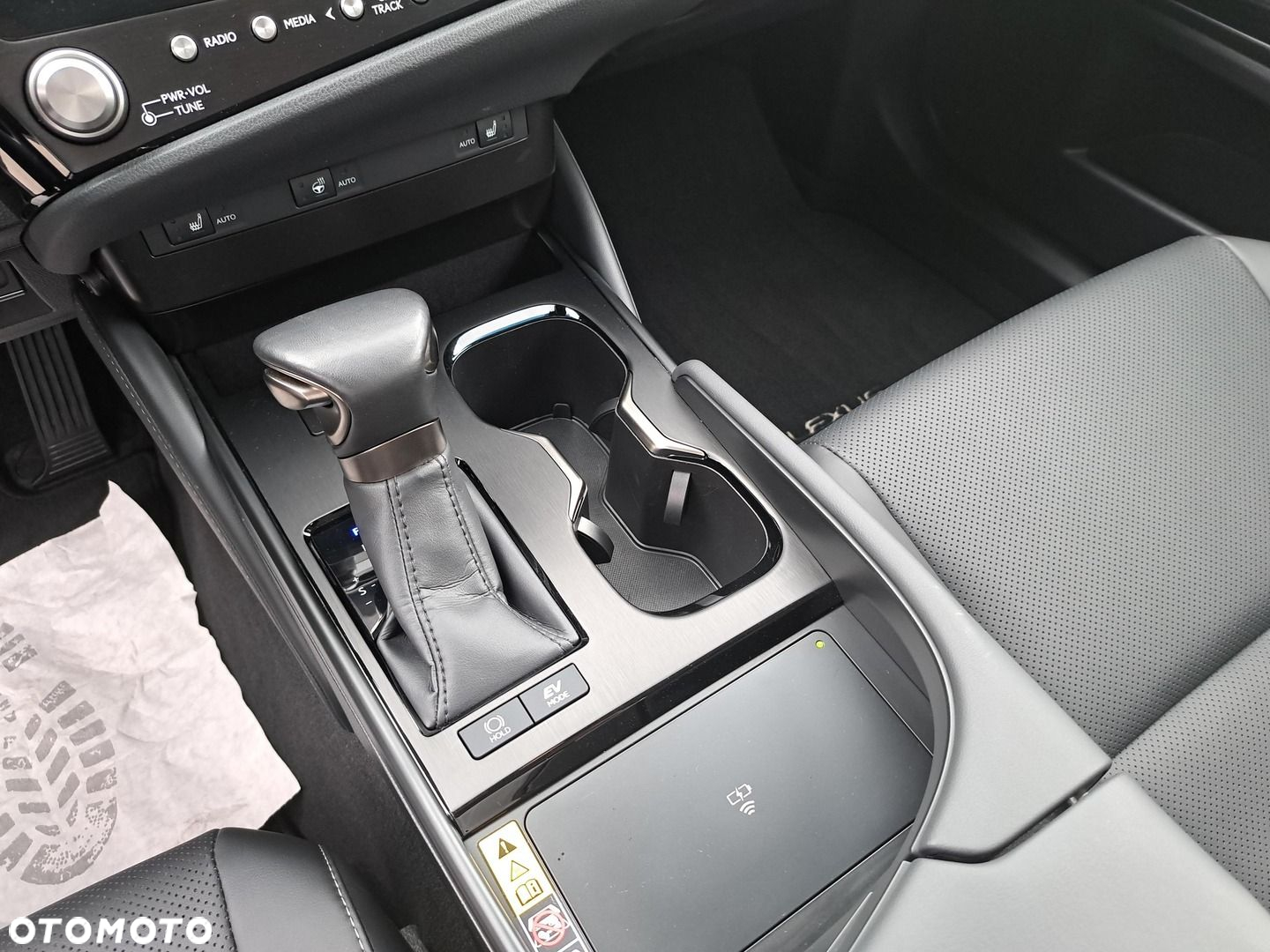 Lexus ES - 17