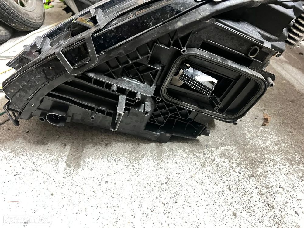 Farol esquerdo full Led performance Mercedes EQA EQB W243 - 4