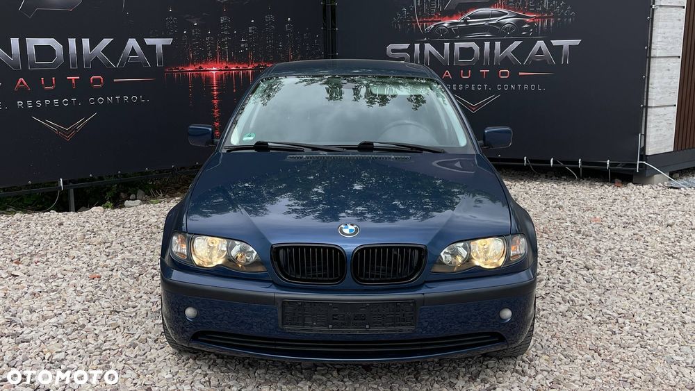 BMW Seria 3 318i - 3