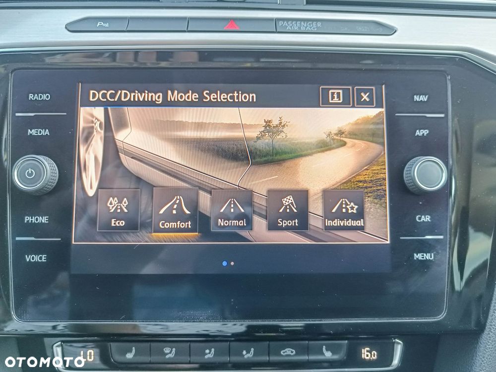 Volkswagen Passat 2.0 TSI BMT Highline DSG - 34