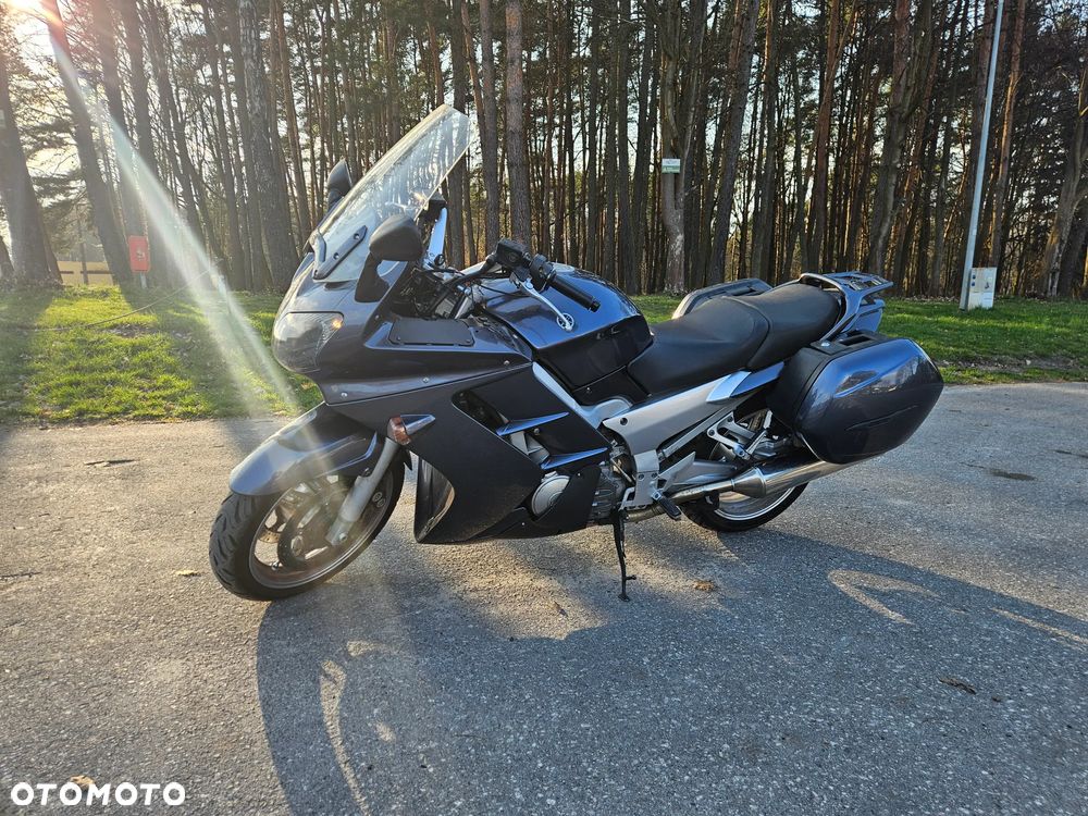 Yamaha FJR - 31