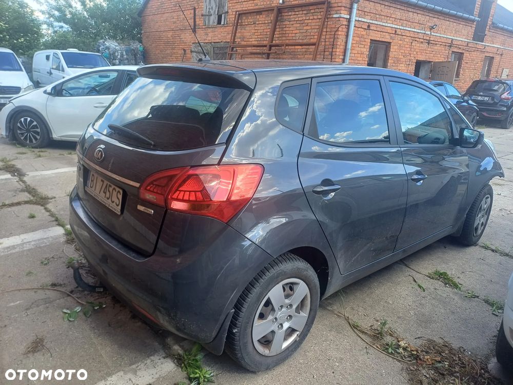 Kia Venga 1.6 L - 3