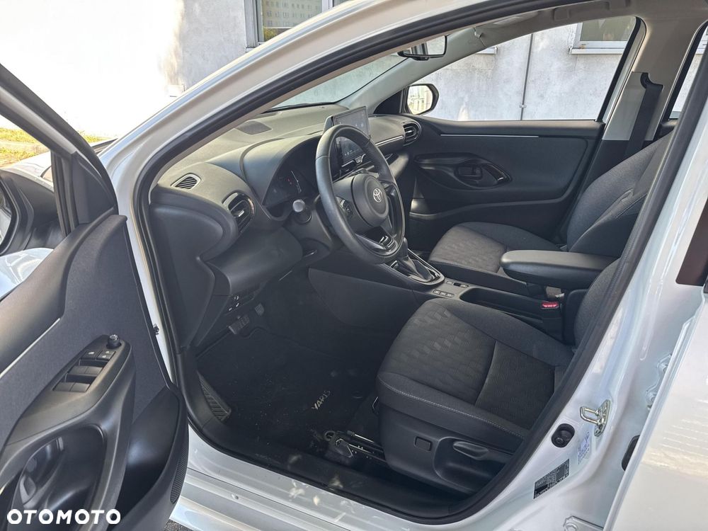 Toyota Yaris Hybrid 1.5 Style - 22