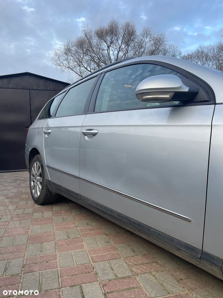 Volkswagen Passat 2.0 TDI Comfortline - 25