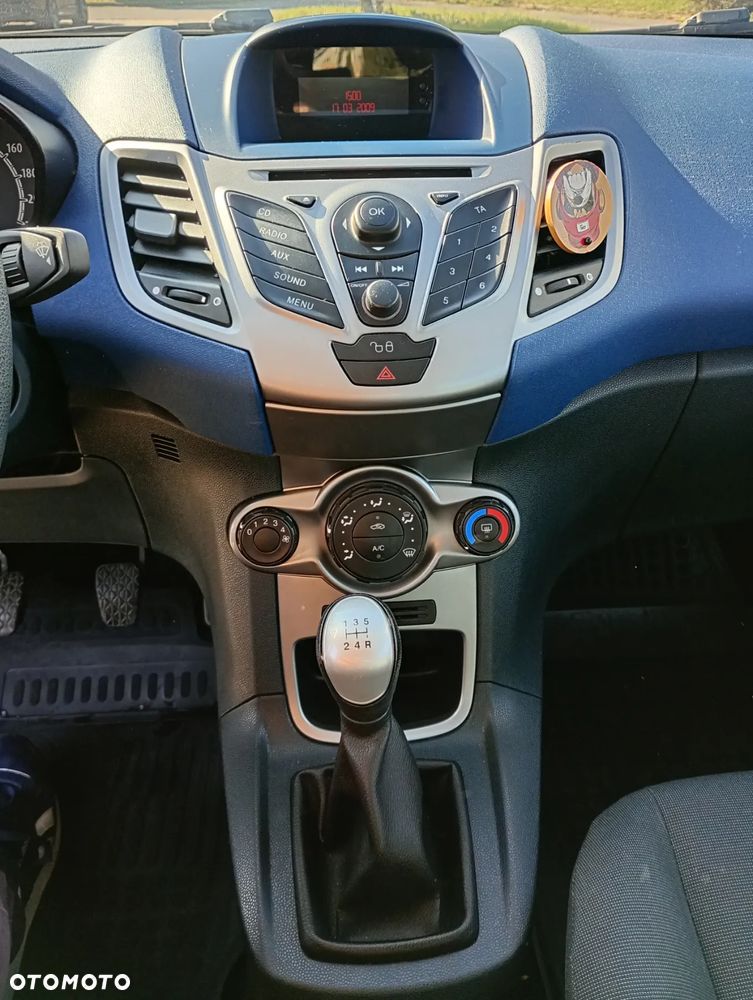 Ford Fiesta 1.25 Ambiente - 13