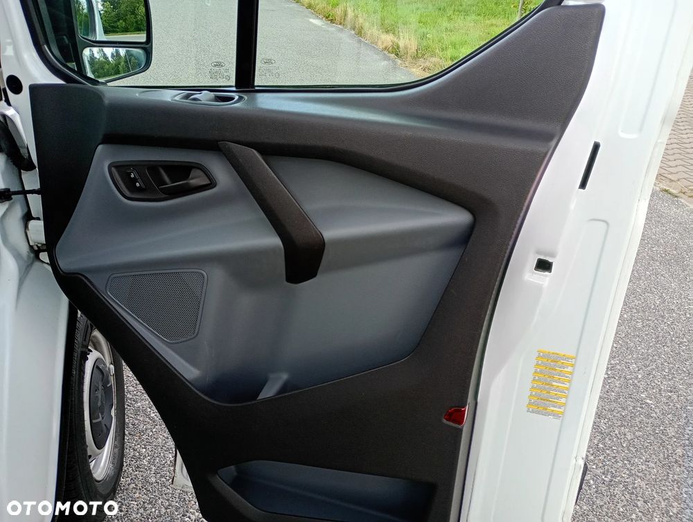 Ford Transit Custom - 23