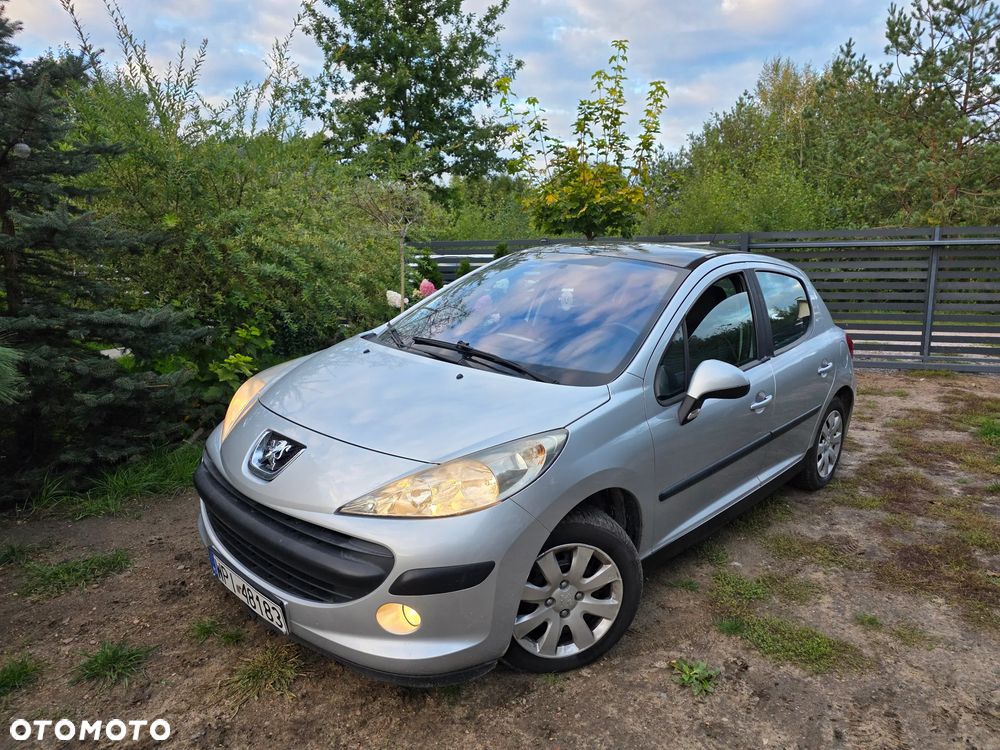 Peugeot 207 1.4 16V Trendy - 12
