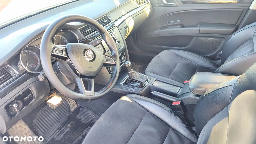 Skoda Superb 2.0 TDI Elegance Outdoor DSG - 7