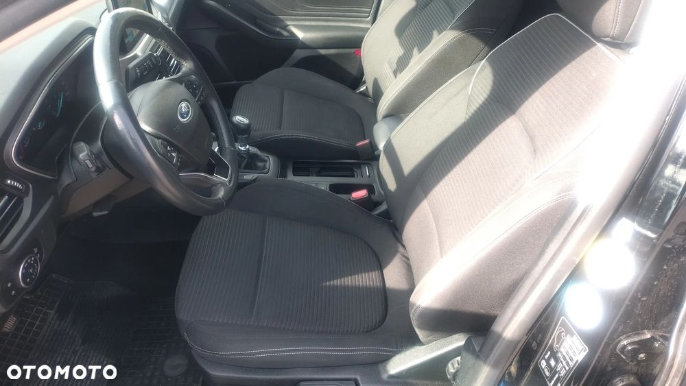 Ford Focus 2.0 EcoBlue Titanium Business - 15
